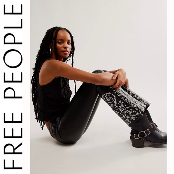 NWT Free People x Understated Leather Black Leather Embroidered Moto Pants S - Picture 2 of 16